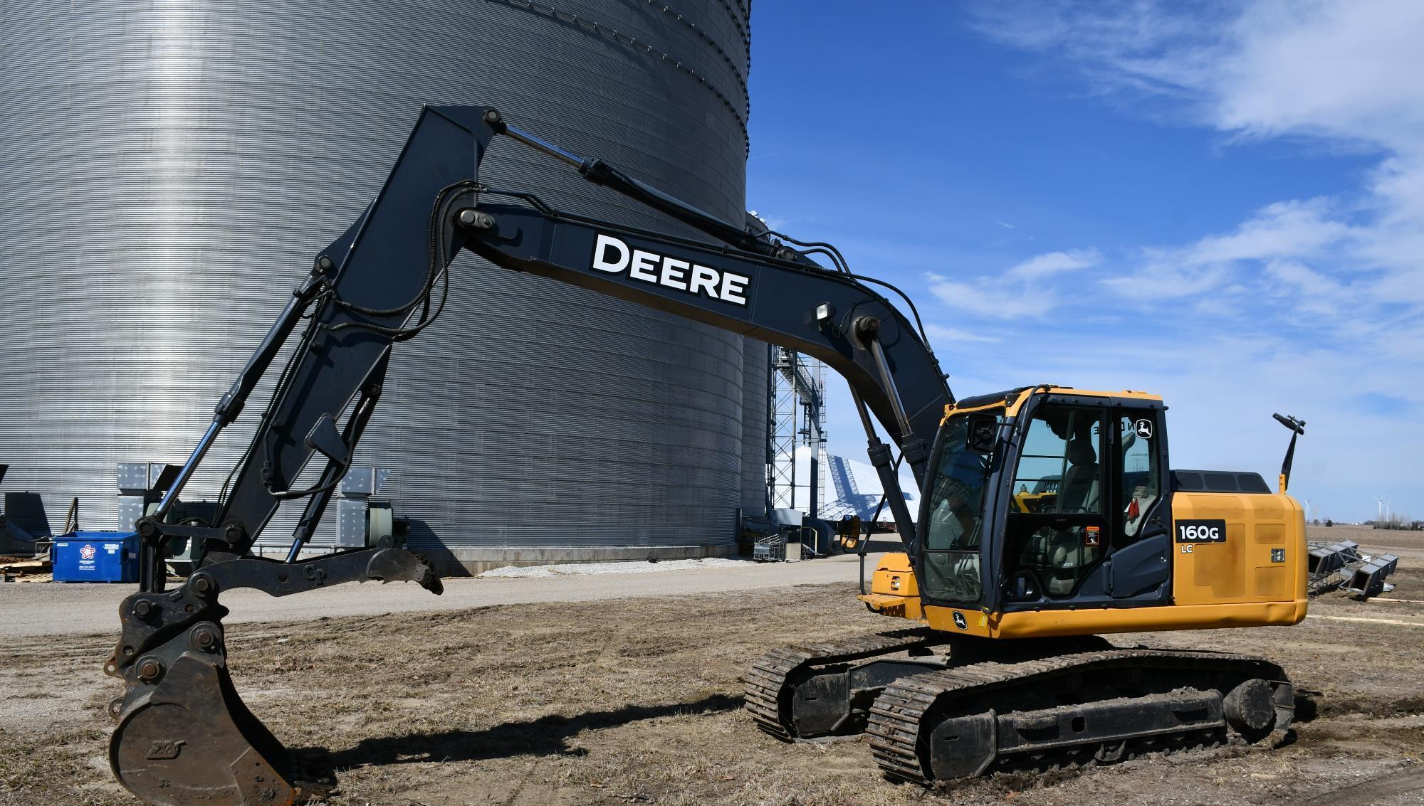 2015 John Deere 160G